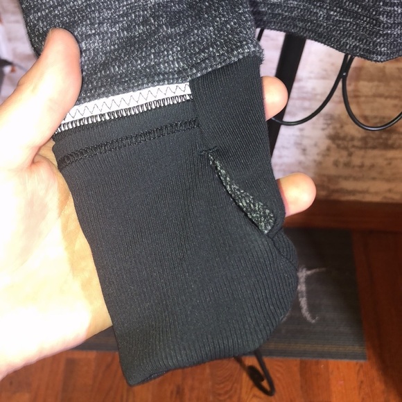 LULULEMON ATHLETICA 2/3 Zip Pullover Gray sweatshirt athletic wear thumb holes - Picture 4 of 10